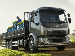 Volvo VM 330 6x2 '2014